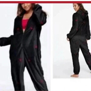 PINK Victoria's Secret Black Hooded Red Heart Print Onesie Lounge Wear XS Small